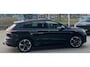 Audi Q4 e-tron 35 Launch edition Advanced 55 kWh Stoelverwarming | Uitklapbare Trekhaak | Digitaal Dashboard | 20" Lichtmetaal | Parkeersensoren | LED | Comfortstoelen | Airco (automatisch) | Cruise control | DAB ontvanger