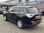 Mitsubishi Outlander 2.0 Aut 110kw | Business 7-Pers | Navi | Camera
