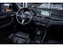 BMW X1 SDrive20i Orange Edition III|Trekhaak|Pano|LED|Ambiance|Camera