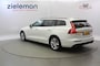 Volvo V60 2.0 B3 Momentum Business Automaat - Carplay, Digital Cockpit