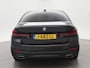 BMW 5-Serie 518D M-SPORT SEDAN + NAPPA LEDEREN COMFORTZETELS | TREKHAAK | H/K | HEAD-UP | SFEERVERLICHTING