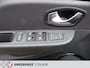 Renault Clio Estate 0.9 TCe Limited, Nederlandse Auto, Navigatie, Telefoon, Parkeer sensoren.