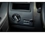 Volkswagen Transporter 2.0 TDI L2H1 DC Comfortline Multivan