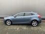 Volvo V40 1.6 T3 Summum Clima, Stoelvw, Navi, Bluetooth, CC, PDC v/a, LM, Afn.Trekh, nw. APK – Inruil Mogelijk –