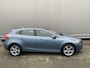 Volvo V40 1.6 T3 Summum Clima, Stoelvw, Navi, Bluetooth, CC, PDC v/a, LM, Afn.Trekh, nw. APK – Inruil Mogelijk –