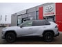 Toyota RAV4 2.5 HYBRID AWD STYLE APPLE/ANDROID LEDER STOEL/STUUR/VOORRUITVERWARM. ELEK. ACHTERKLEP. 1650KG-TREK. CAMERA P-SENSOREN KEYLESS