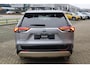 Toyota RAV4 2.5 HYBRID AWD STYLE APPLE/ANDROID LEDER STOEL/STUUR/VOORRUITVERWARM. ELEK. ACHTERKLEP. 1650KG-TREK. CAMERA P-SENSOREN KEYLESS