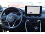 Toyota RAV4 2.5 HYBRID AWD STYLE APPLE/ANDROID LEDER STOEL/STUUR/VOORRUITVERWARM. ELEK. ACHTERKLEP. 1650KG-TREK. CAMERA P-SENSOREN KEYLESS