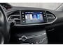 Peugeot 308 SW 1.2 PureTech Allure | Trekhaak | Camera | Panoramadak | LED | Cruise control