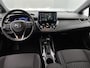 Toyota Corolla 1.8 Hybrid Dynamic | 1e Eigenaar | NIEUW Geleverd en Onderhouden | Stoelverwarming | Navigatie |