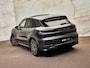 Porsche Cayenne 3.0 E-Hybrid, SportDesign, Bose, tr.haak, 22", pano, luchtv., memory, ACC, privacy