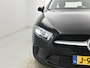 Mercedes-Benz A-klasse 180 Business Solution Panoramadak | Achteruitrijcamera | Ledkoplampen | Licht- en zicht pakket | Spiegelpakket. Inclusief 24 maanden MB Certified garantie voor Europa.