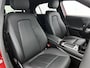 Mercedes-Benz A-klasse 250 e Plug-In Hybride Luxury | Trekhaak | Distronic | Keyless Go | Alarm | Stuur- en Stoelverwarming | Dode Hoek Ass | Inclusief 24 maanden Mercedes-Benz Certified garantie voor Europa.
