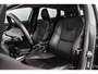 Volvo V40 T2 Geartronic Nordic+ | Trekhaak | Lederen bekleding | Standkachel | Navigatie | Parkeersensoren voor + achter | LED koplampen | Standkachel | Voorruitverwarming | Climate control | Stoelverwarming |