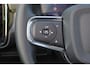 Volvo XC40 B3 Ultimate Dark - Panorama/schuifdak - IntelliSafe Assist & Surround - 360º Camera - Harman/Kardon audio - Verwarmde voorstoelen & stuur - Parkeersensoren voor & achter - Elektr. bedienb. voorstoelen met geheugen links - Draadloze tel. lader - Extra getint glas - 19' LMV