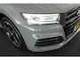 Audi Q5 50 TFSI e 299pk quattro S-Line Black Edition Luchtvering Trekhaak Massage Stoelverwarming Navigatie