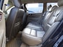 Volvo V70 2.4 T Aut. | Budget auto | Trekhaak |  Nw APK | Leer | Allseason |