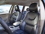 Volvo V70 2.4 T Aut. | Budget auto | Trekhaak |  Nw APK | Leer | Allseason |