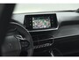 Peugeot 2008 PureTech 130 EAT8 Active Pack | Parkeersensoren | Apple CarPlay | Climate Control | Stoelverwarming