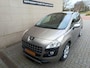Peugeot 3008 1.6 THP ALLURE