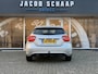 Mercedes-Benz A-klasse 180 Ambition Automaat / Bi- Xenon / Cruise Control / Verwarmde Stoelen / Bluetooth / Navi