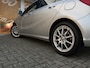 Mercedes-Benz A-klasse 180 Ambition Automaat / Bi- Xenon / Cruise Control / Verwarmde Stoelen / Bluetooth / Navi