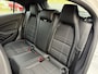 Mercedes-Benz A-klasse 180 Ambition Automaat / Bi- Xenon / Cruise Control / Verwarmde Stoelen / Bluetooth / Navi