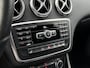 Mercedes-Benz A-klasse 180 Ambition Automaat / Bi- Xenon / Cruise Control / Verwarmde Stoelen / Bluetooth / Navi