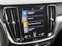 Volvo V60 2.0 T6 Recharge AWD Business Pro | Parkeercamera achter | Verwarmbare voorstoelen en stuurwiel | BLIS | Keyless |