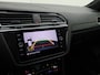 Volkswagen Tiguan 1.4 TSI eHybrid 245PK DSG R-Line · Panoramadak · Camera · P-Sensoren · Elek. Trekhaak · Keyless · Stoel& Stuurverwarming · 19'' Inch ·