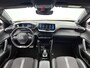 Peugeot e-2008 EV GT 50 kWh 136pk Automaat | Trekhaak | Navigatie | SoH 91.5% | Climate Control | Cruise Control | Achteruitrijcamera | LED | 17" LMV |