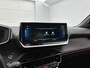 Peugeot e-2008 EV GT 50 kWh 136pk Automaat | Navigatie | Climate Control | Cruise Control | LED | Achteruitrijcamera | 17" LMV | Keyless Entry/Start | Verwarmde Voorstoelen | Apple Carplay/Android Auto |
