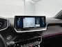Peugeot e-2008 EV GT 50 kWh 136pk Automaat | Navigatie | Climate Control | Cruise Control | LED | Achteruitrijcamera | 17" LMV | Keyless Entry/Start | Verwarmde Voorstoelen | Apple Carplay/Android Auto |