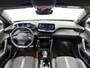 Peugeot e-2008 EV GT 50 kWh 136pk Automaat | Navigatie | Climate Control | Cruise Control | LED | Achteruitrijcamera | 17" LMV | Keyless Entry/Start | Verwarmde Voorstoelen | Apple Carplay/Android Auto |
