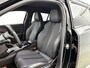 Peugeot e-2008 EV GT 50 kWh 136pk Automaat | Navigatie | Climate Control | Cruise Control | LED | Achteruitrijcamera | 17" LMV | Keyless Entry/Start | Verwarmde Voorstoelen | Apple Carplay/Android Auto |