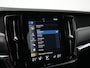 Volvo V90 2.0 T4 Momentum | Standkachel | Leder | Elek. stoel | Adaptive Cruise | BLIS | Trekhaak | 20" | Camera | Stoel- & stuurverwarming