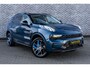 Lynk & Co 01 1.5 Plug-in Hybrid | Elektrisch schuif/kanteldak | Panoramadak | 1.800 kg trekvermogen | 360 Graden Camera | Infinity Audio Systeem | Lichtmetalen Velgen 20 inch | Adaptive Cruise Control | Elektrisch bedienbare achterklep | Apple Carplay/Android Auto | Stoelverwarming | Achteruitrijcamera | Keyless Entry | Elektrisch verstelbare bestuurderstoel met geheugenfunctie