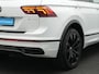 Volkswagen Tiguan 1.4 TSI eHybrid 245 pk DSG R-Line Business | Panoramadak | Adaptief onderstel | 360 camera | Head-up display | IQ Light