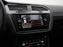 Volkswagen Tiguan 1.4 TSI eHybrid 245 pk DSG R-Line Business | Panoramadak | Adaptief onderstel | 360 camera | Head-up display | IQ Light