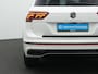 Volkswagen Tiguan 1.4 TSI eHybrid 245 pk DSG R-Line Business | Panoramadak | Adaptief onderstel | 360 camera | Head-up display | IQ Light