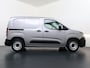Peugeot Partner T 111PK BENZINE 3-Peroons Apple Carplay Android Auto Navi Airco Cruise Control Pdc DAB Regen-Lichtsensor Premium Euro 6 Betonplex Vloer Schuifdeur Achterdeuren Geen Gezeur met Millieuzones! Zeer compleet! Marge auto, dus er komt GEEN BTW bij !