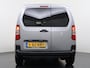 Peugeot Partner T 111PK BENZINE 3-Peroons Apple Carplay Android Auto Navi Airco Cruise Control Pdc DAB Regen-Lichtsensor Premium Euro 6 Betonplex Vloer Schuifdeur Achterdeuren Geen Gezeur met Millieuzones! Zeer compleet! Marge auto, dus er komt GEEN BTW bij !