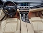 BMW 5-Serie Touring 520i High Executive - PANAROMADAK ! GARANTIE ! LUXE UITVOERING !