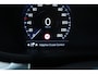 Volvo V60 T8 Automaat Twin Engine AWD Inscription |Panoramadak| Head up display| Electrisch bedienbare voorstoelen| Nappa Lederen interieur| Semi eletrische trekhaak| Rondomzicht Camera| Adaptieve Cruise Control.