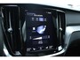 Volvo V60 T8 Automaat Twin Engine AWD Inscription | Panoramadak | Semi elektrische trekhaak | Head up display | Elektrisch bedienbare voorstoelen | Nappa Lederen interieur | Rondomzicht Camera | Adaptieve Cruise Control