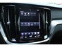 Volvo V60 T8 Automaat Twin Engine AWD Inscription | Panoramadak | Semi elektrische trekhaak | Head up display | Elektrisch bedienbare voorstoelen | Nappa Lederen interieur | Rondomzicht Camera | Adaptieve Cruise Control