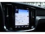 Volvo V60 T8 Automaat Twin Engine AWD Inscription |Panoramadak| Head up display| Electrisch bedienbare voorstoelen| Nappa Lederen interieur| Semi eletrische trekhaak| Rondomzicht Camera| Adaptieve Cruise Control.