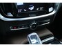 Volvo V60 T8 Automaat Twin Engine AWD Inscription | Panoramadak | Semi elektrische trekhaak | Head up display | Elektrisch bedienbare voorstoelen | Nappa Lederen interieur | Rondomzicht Camera | Adaptieve Cruise Control