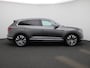 Volkswagen Touareg Elegance 3.0 TSi eHybrid 4MOTION 381 PK | V6 | Plug-In | Trekhaak | Panoramadak | Lederen Bekleding | Achterklep Elektrisch | 21 Inch Velgen | LED Matrix | Stoelverwarming | Stoelventilatie