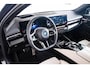 BMW i5 Touring eDrive40 M Sport Edition 84 kWh Trekhaak - Panoramadak - Parking/Driving Professional - Comfort Pack - Harman Kardon - Head up - Comfort Acces - Stuurwielrandverwarming - Active Guard -